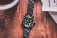 Load image into Gallery viewer, Proxima Black 65 Jungle