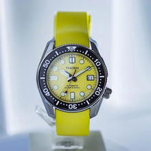 Load image into Gallery viewer, Thorn Prospex MM200 Steel Master Diver